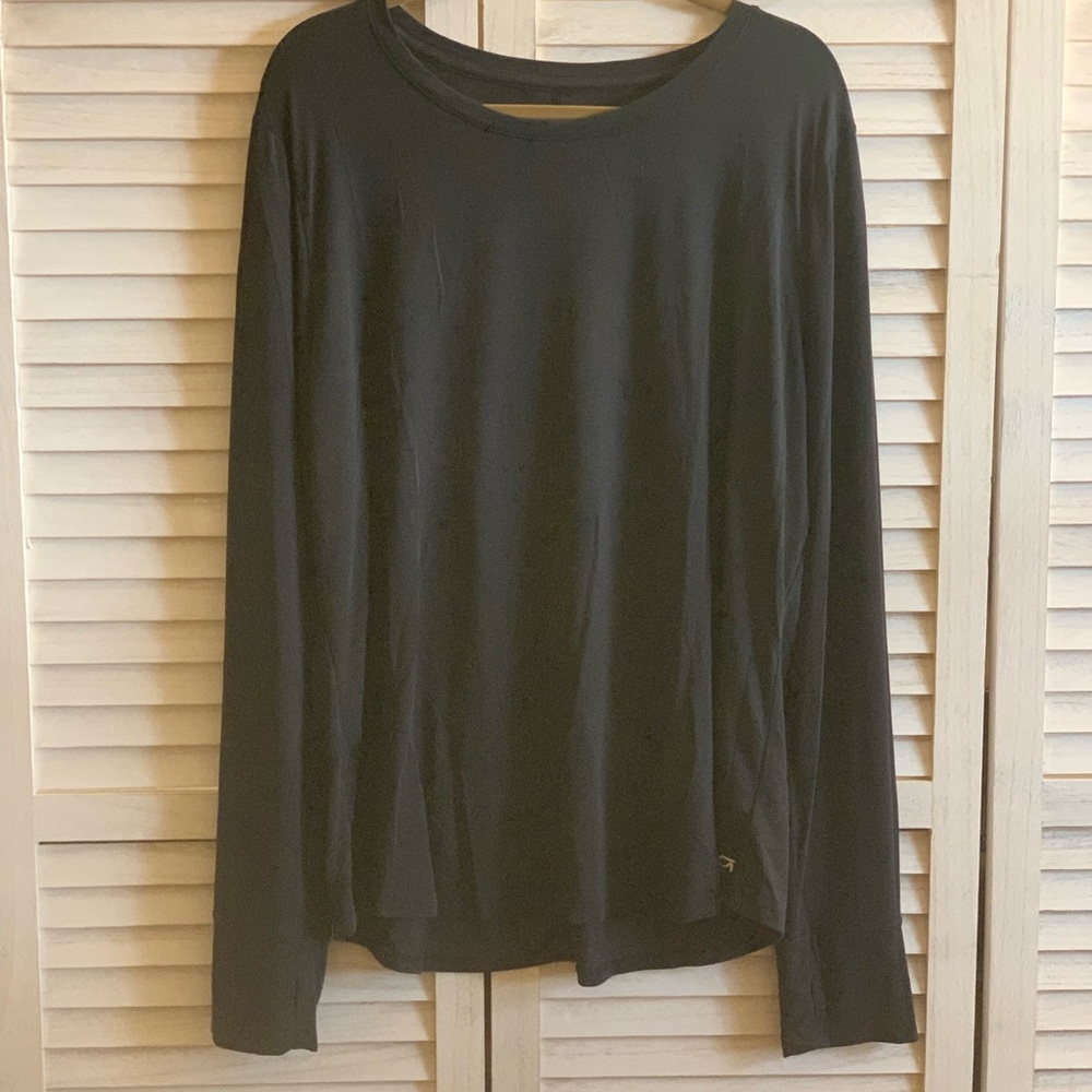 GAP Black GapFit Long Sleeve Shirt
